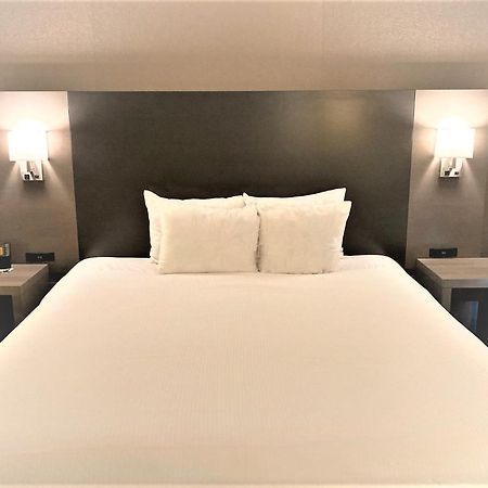 Hotel Wingate By Wyndham Erie Exterior foto